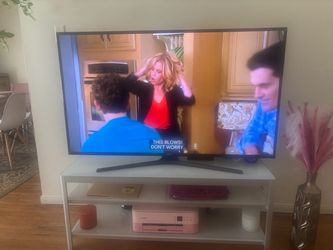 Tv stand