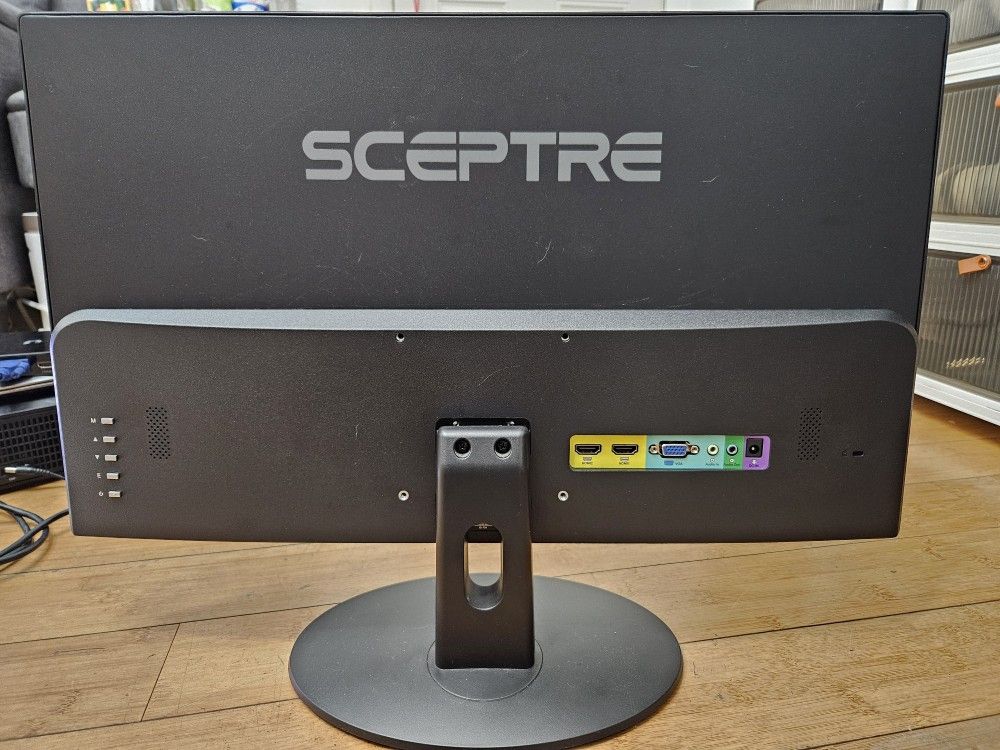 Sceptre 24" LCD Monitor (Like New)