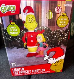 Grinch & Cindy Lou Inflatable.