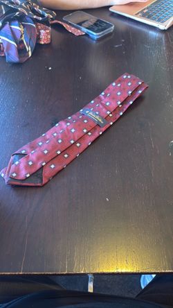 Brooks Brothers tie
