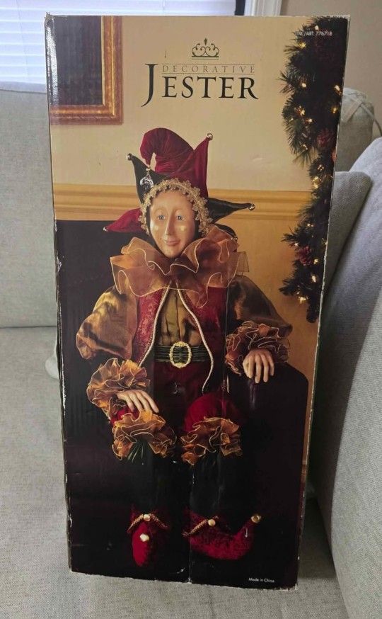Costco 48" Jester