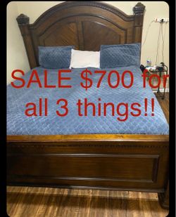 Traditional Wood Bed Frame with Headboard