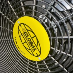 DOG KENNEL & INDUSTRIAL FAN! come take for $200 OBO!! pick up today only!!! MOVING DAY!