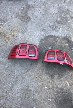 1996 97 ford mustang convertible tail lights