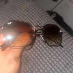 Rayban Sunglasses (Women)