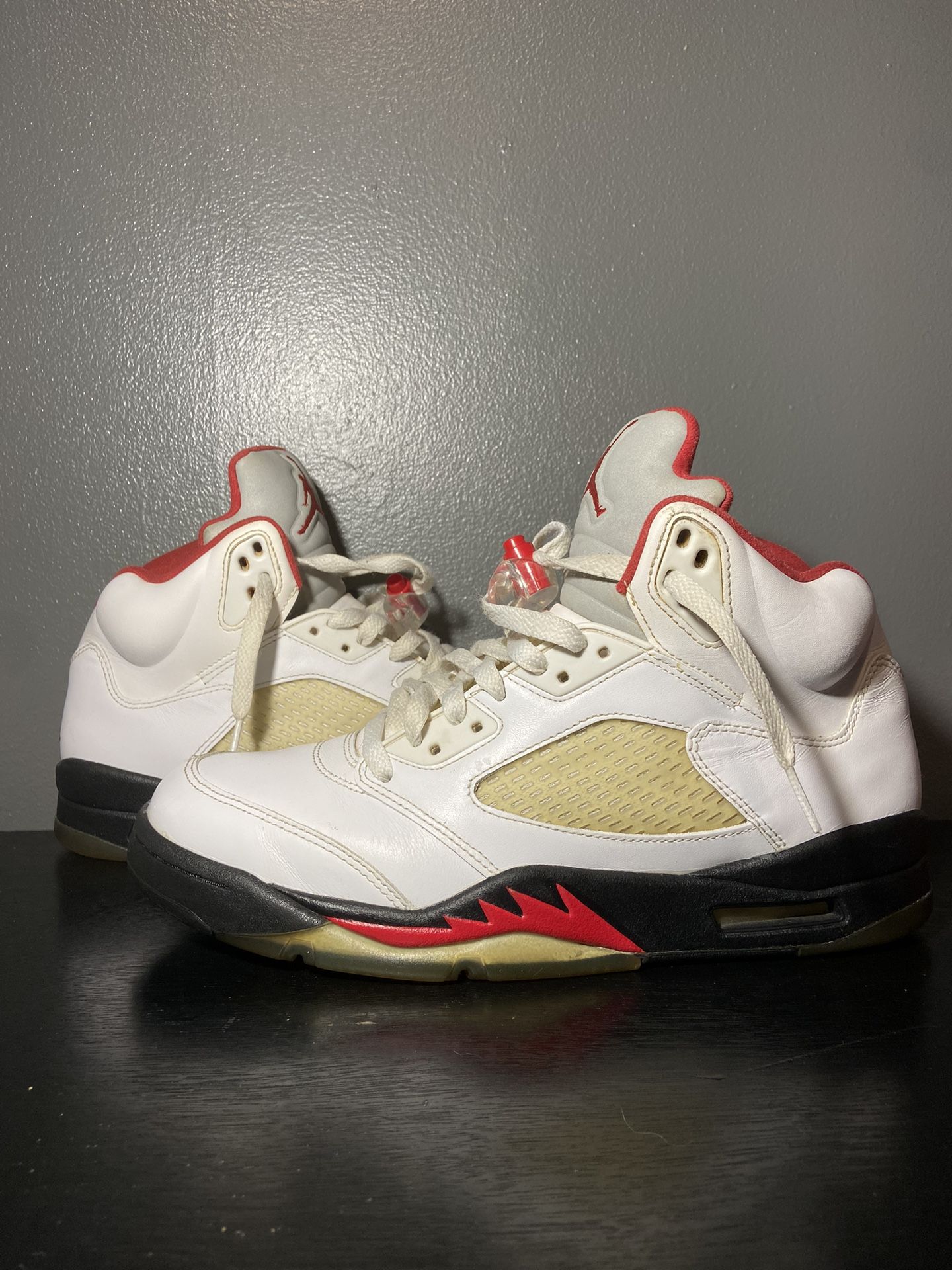 Jordan 5 Fire Red 2013 Size 9.5