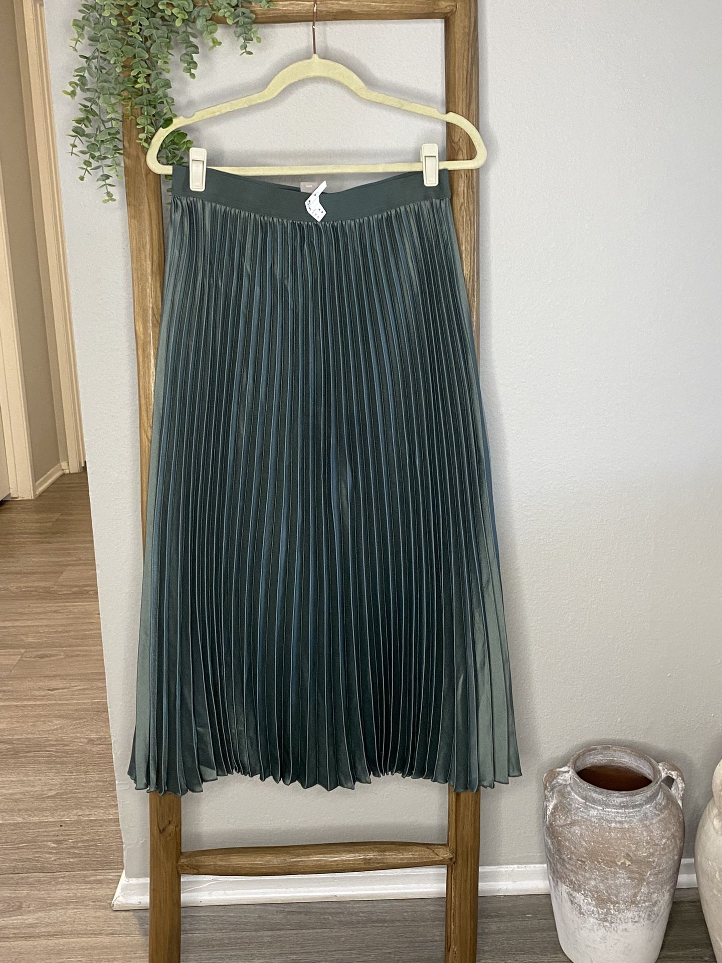 Green Pleated Skirt