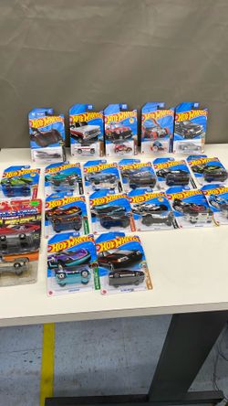 Hot wheels & Muscle Cars. Item No 354 (Shopgoodwill)