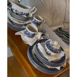 Churchill  Fine English Tableware