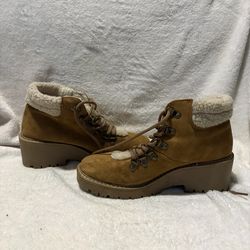 Women’s Size 6 Boots – Cute Styles – Need Gone ASAP