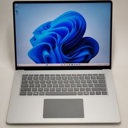 Microsoft Surface Laptop 7 2037 15" Snapdragon 12 Core CPU 16GB RAM 256GB SSD
