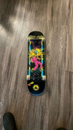 Black Label skateboard