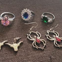 Assorted Silver Jewelry 