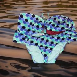 NWOT  Bar III Bikini 2pc Aqua  Purple Multi Tint Hexagon Print Large