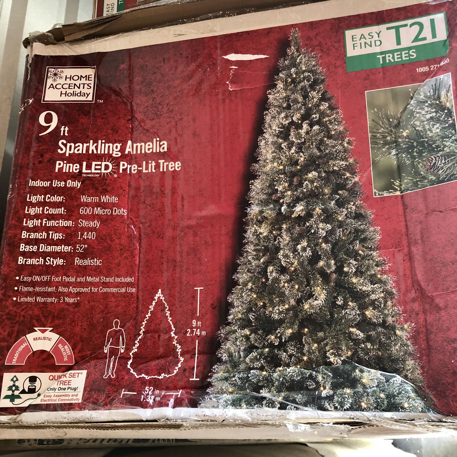 9 ft Sparkling Amelia Pine LED Pre-Lit Artificial Christmas Tree with 600 Warm White Micro Fairy Lights