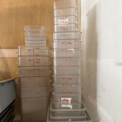 SS Pans & Plastic Containers Rolling Tables