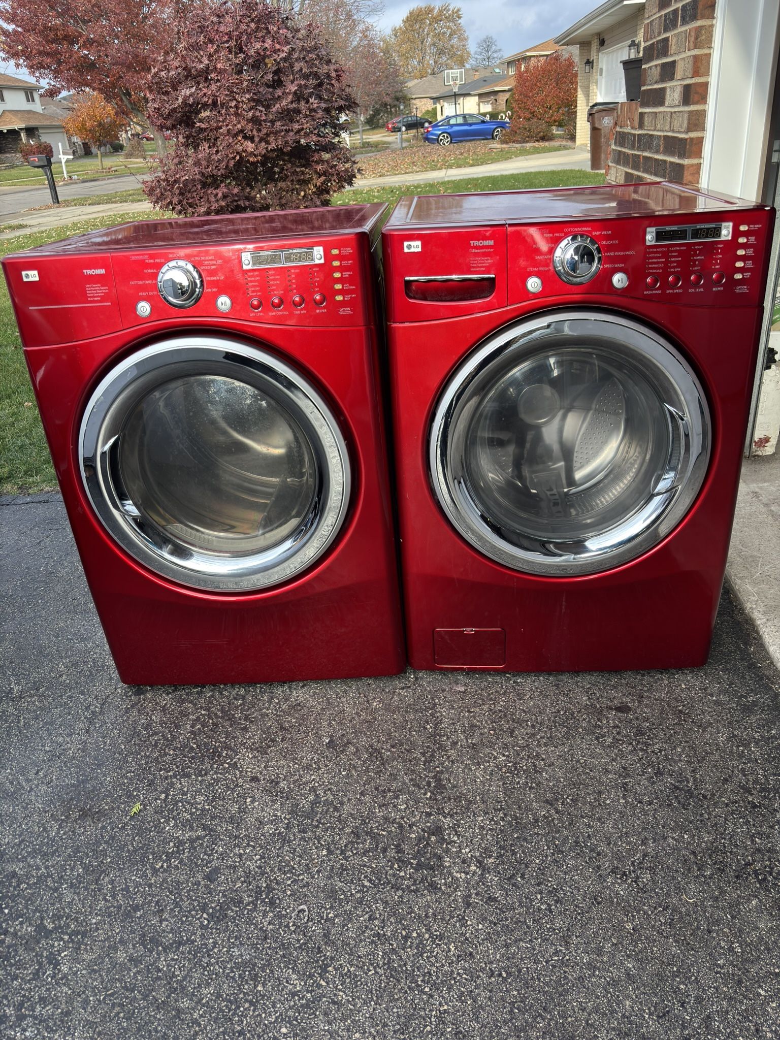 LG Washer and Gas Dryer Set