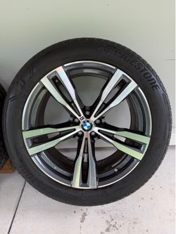 2025 BMW X7 21” Wheels & Tires 10k miles