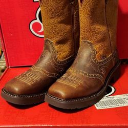 New Justin Boots Sz. 9.5 B