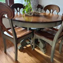 Kitchen Table And Chairs 