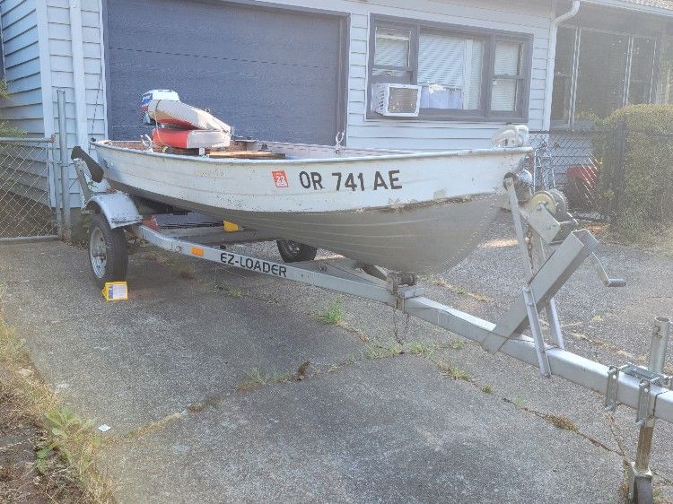 Small Fishing Boat For Sale 