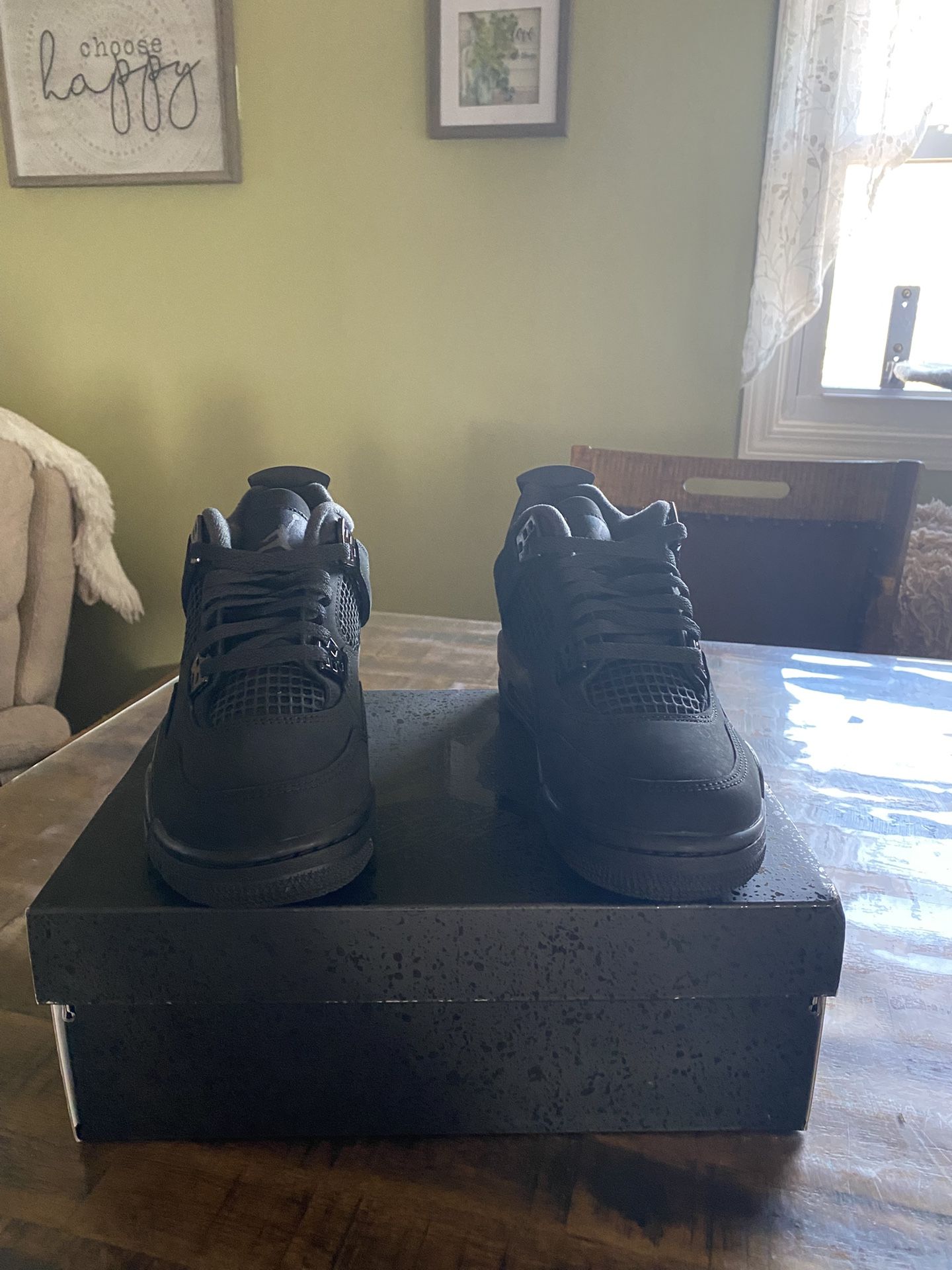 AIR JORDAN 4 BLACK CAT GRADESCHOOL SIZE 6y