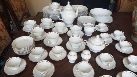 Royal Kent China set large lot
