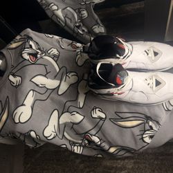  Air Jordan 8 “Bugs Bunny” + Bugs Bunny Sweatshirt (BUNDLE) (GOAT Verified)