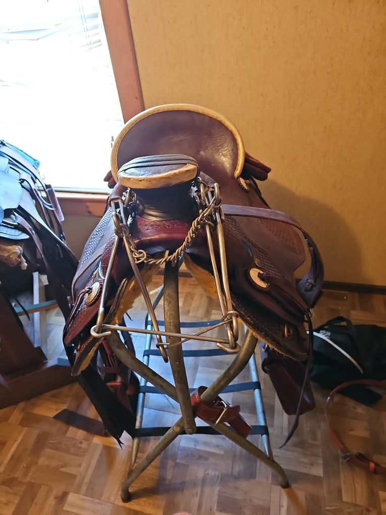 Horse Saddle For Sale