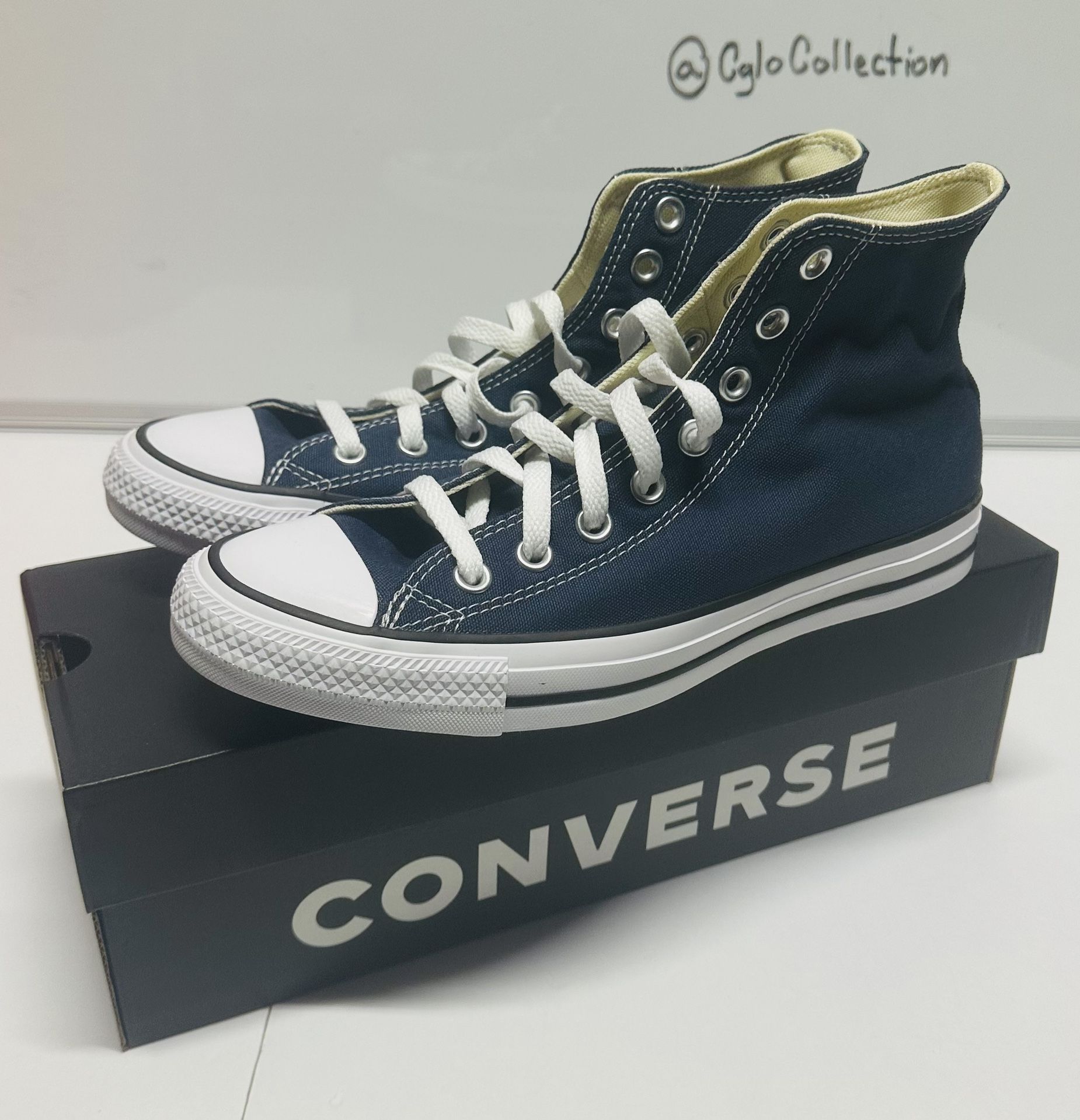 Converse Chuck Taylor All Star Canvas (Size 7 Men’s)