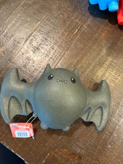 Squeeze bat