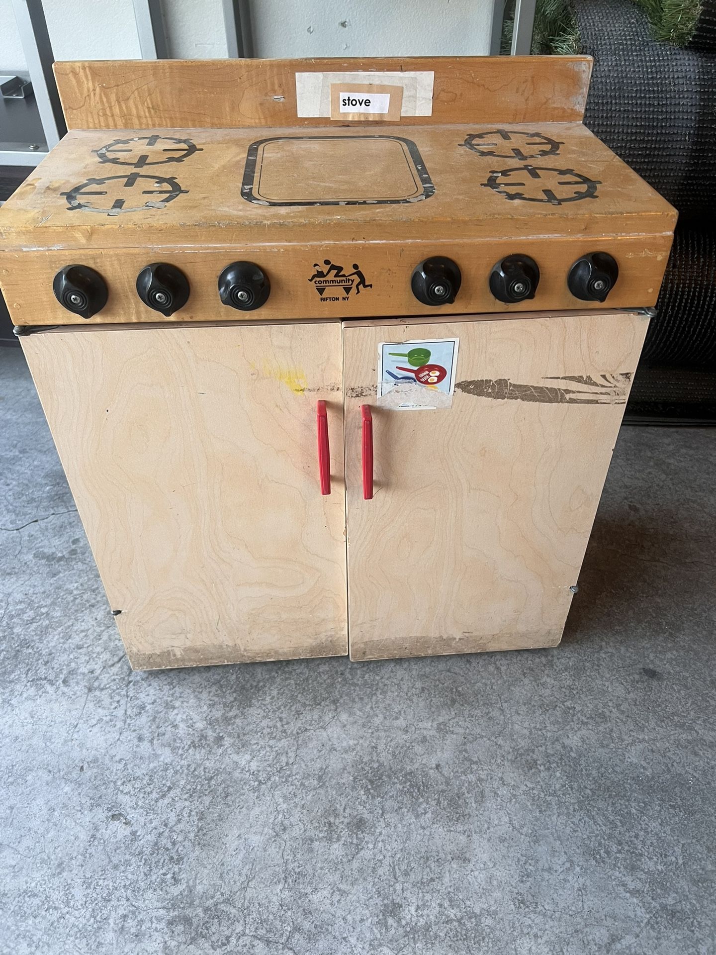 Lakeshore Learning Kids Furniture Kitchen Toy