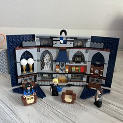 Lego Harry Potter -Ravenclaw House and Banner for wall decoration 76411