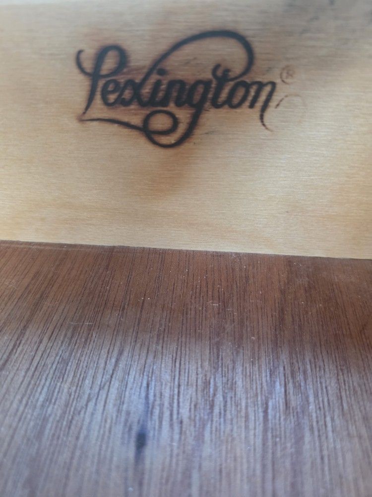 Lexington Furniture dresser, model 947-221, Santa Fe Collection