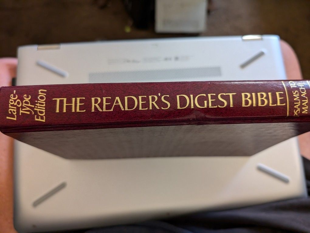 Large Type Edition Of The Readers Digest Bible, Vol II. Psalms To Malachi 1989, Pages 611, HB, 9.25x 6.25x1.25