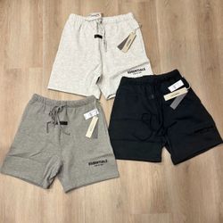 Essentials Shorts 3 Colors 