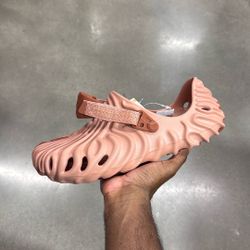 Brand New Bemburry Crocs Sz11