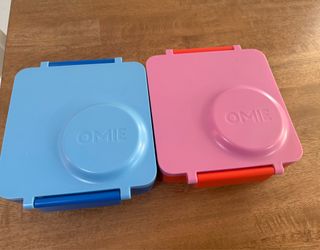 Omie lunch boxes