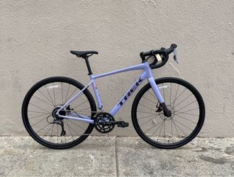 Brand new 2027 Trek Domane AL2 Gen 3 road bike