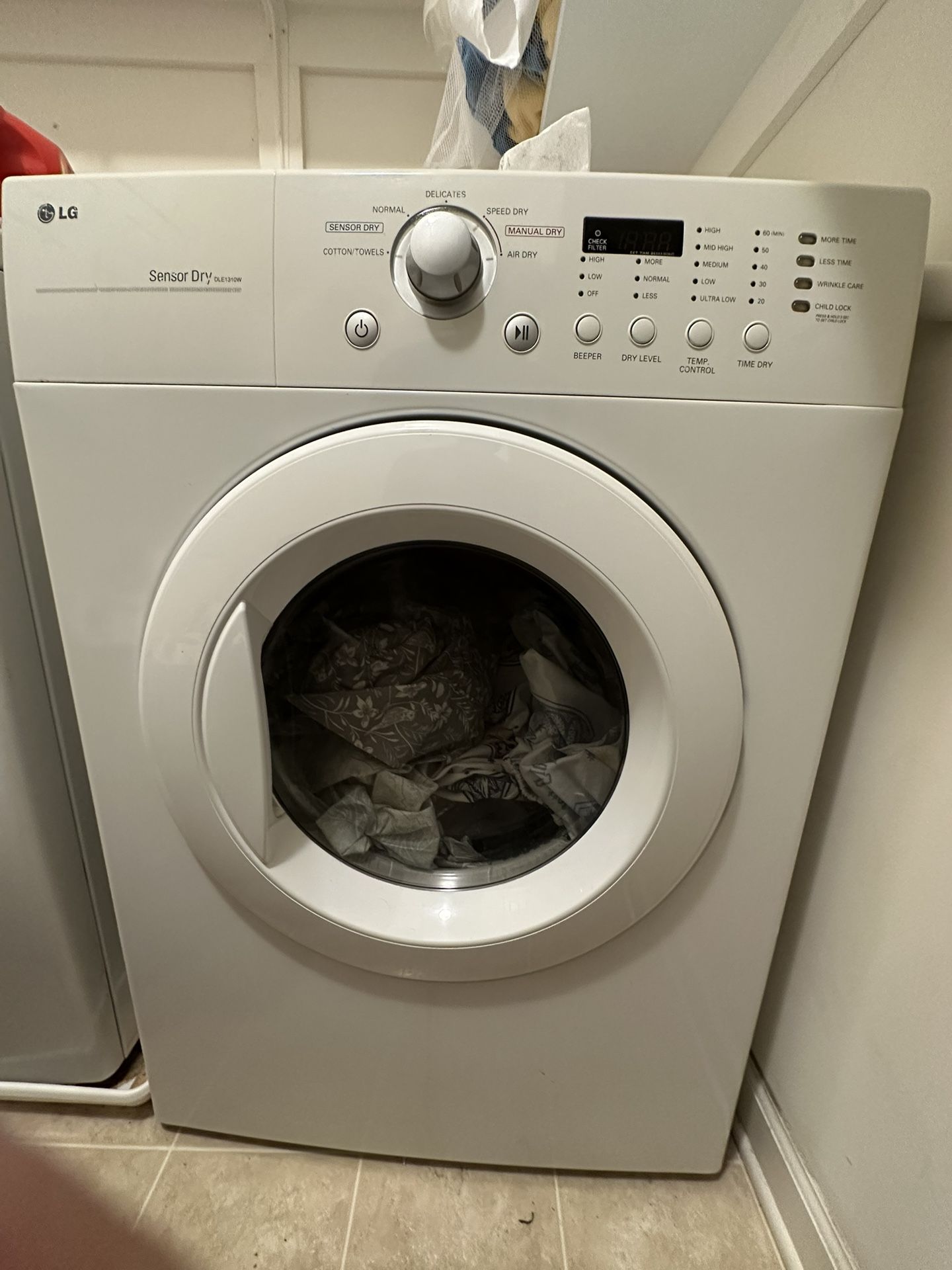 LG Dryer DLE1310W