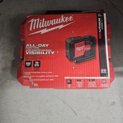 Milwaukee Laser 3 Poin New Rechargeable New 