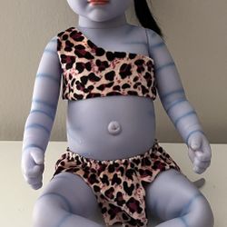 Reborn Baby Doll Glow-in-The-Dark Avatar