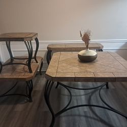 4 Piece Dining And Living Room Tables 