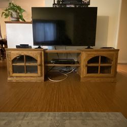 Oak Adjustable TV Stand ( Sliding)