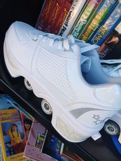 White Retractable Wheel Roller Skate Sneakers M9