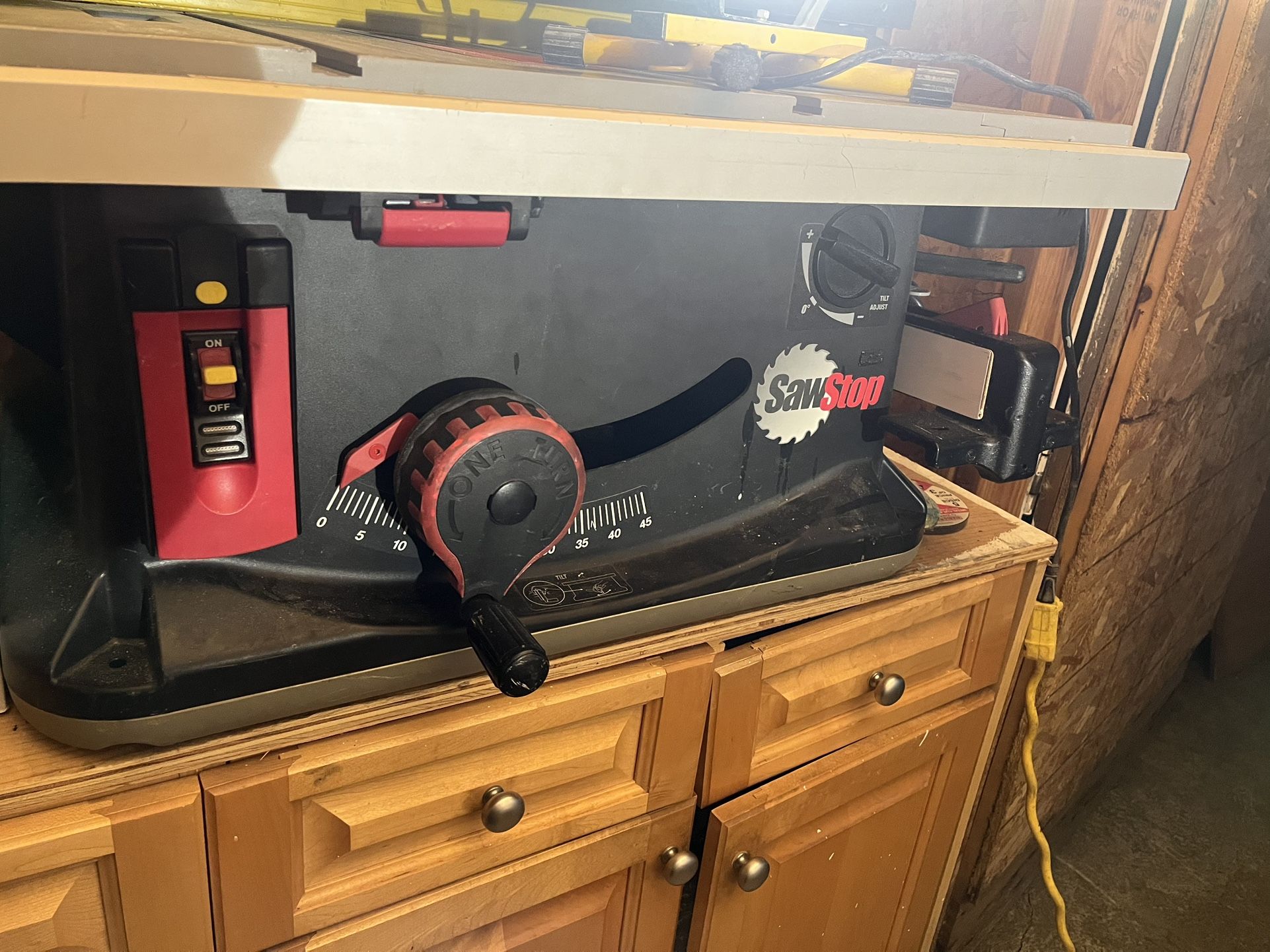Saw Stop. Table Saw