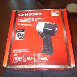 Husky 1/2 Compact impact  wrench 500 FT- LBS
