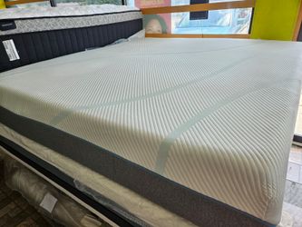 Mattress and box spring king size