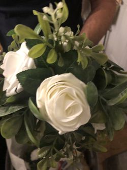 Bouquets For Bridesmaids  Thumbnail