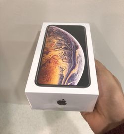 Brandnew iPhone XS Max 256GB Factory Unlocked-Gold
